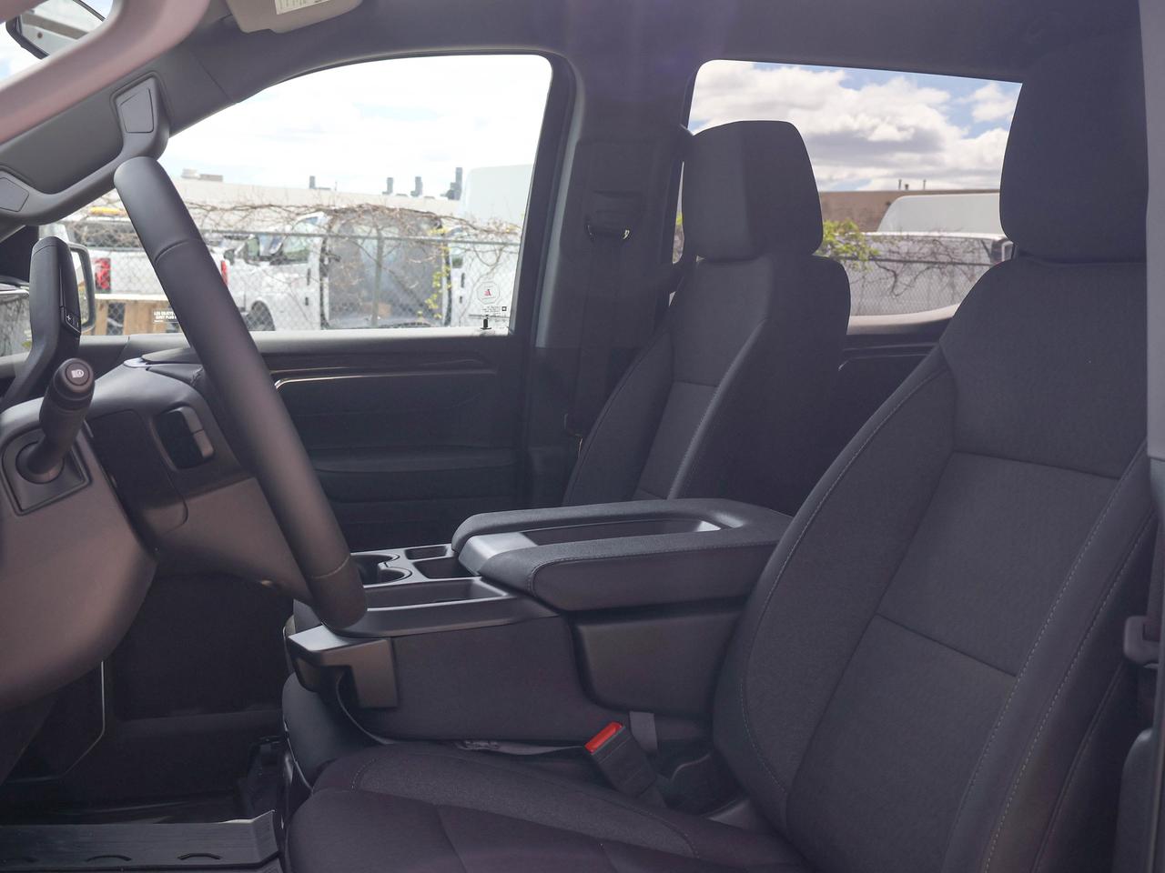 2026 GMC Sierra 1500 SLE Photo