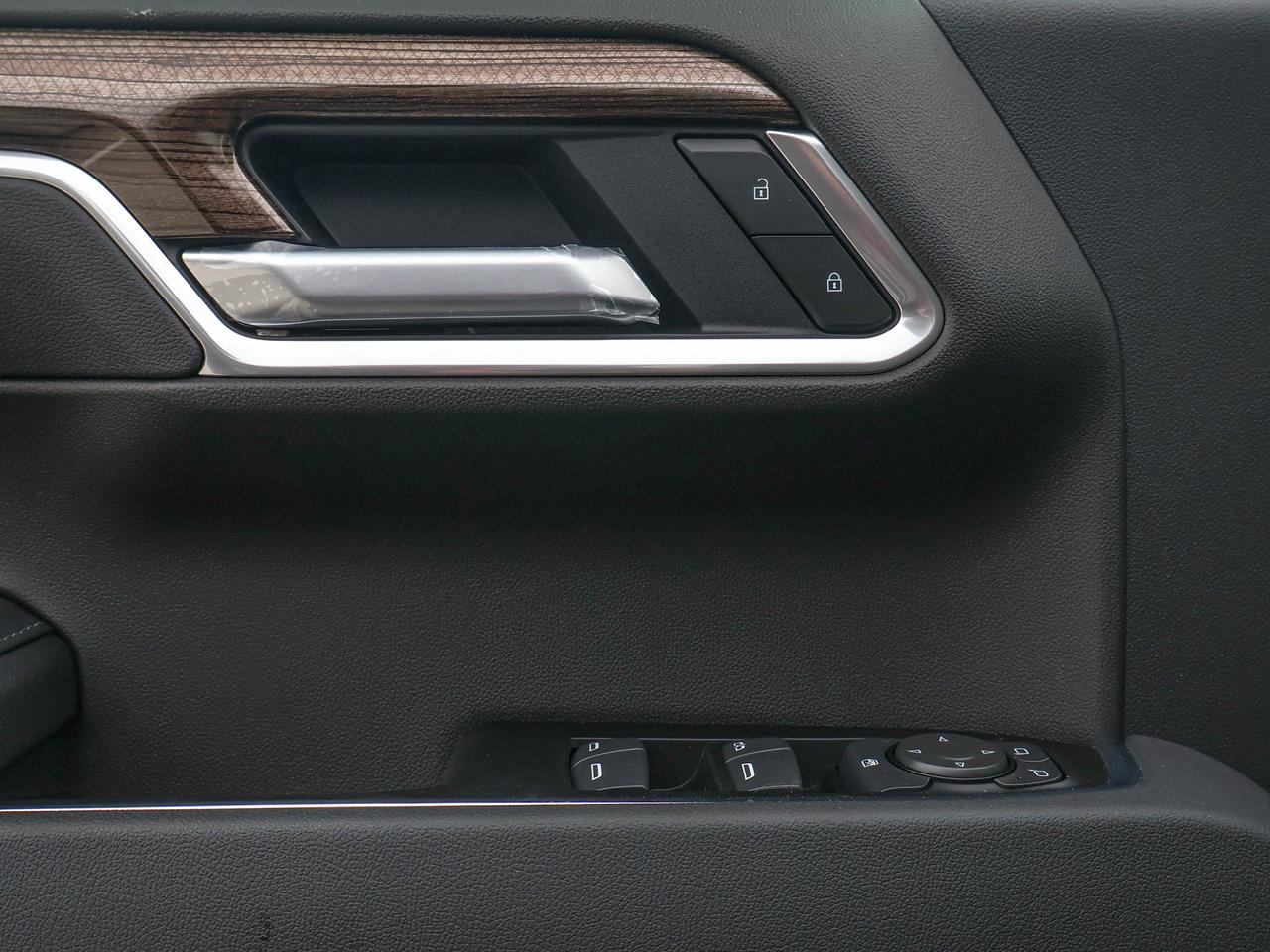 2026 Chevrolet Silverado 1500 RST Photo