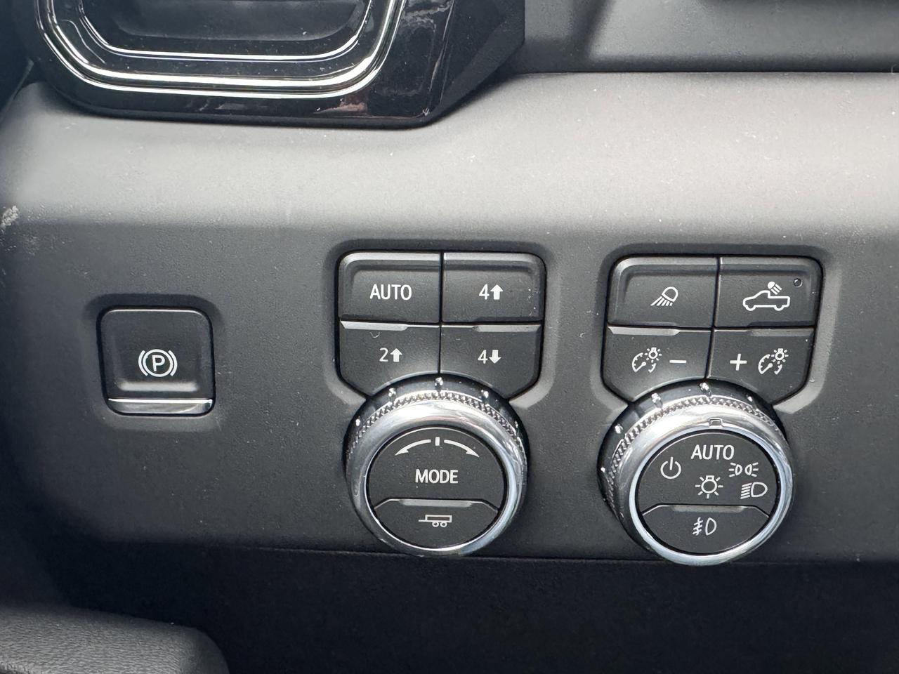 2026 GMC Sierra 3500HD AT4 Photo