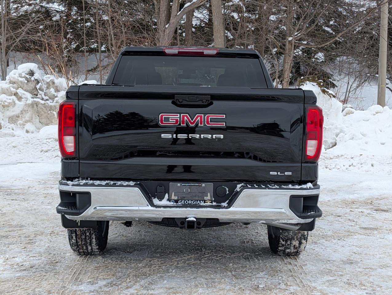2026 GMC Sierra 1500 SLE Photo