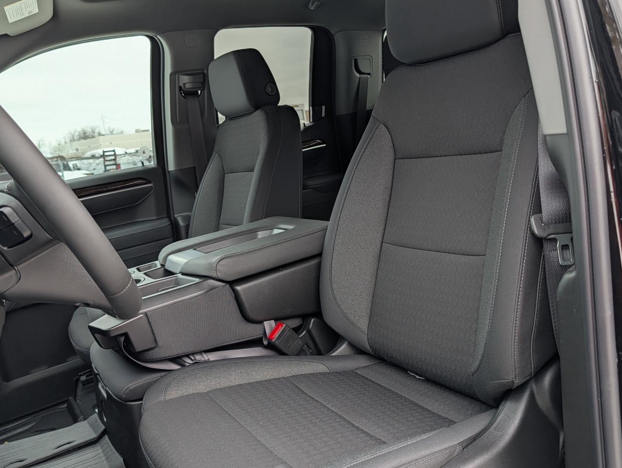 2026 GMC Sierra 1500 SLE Photo