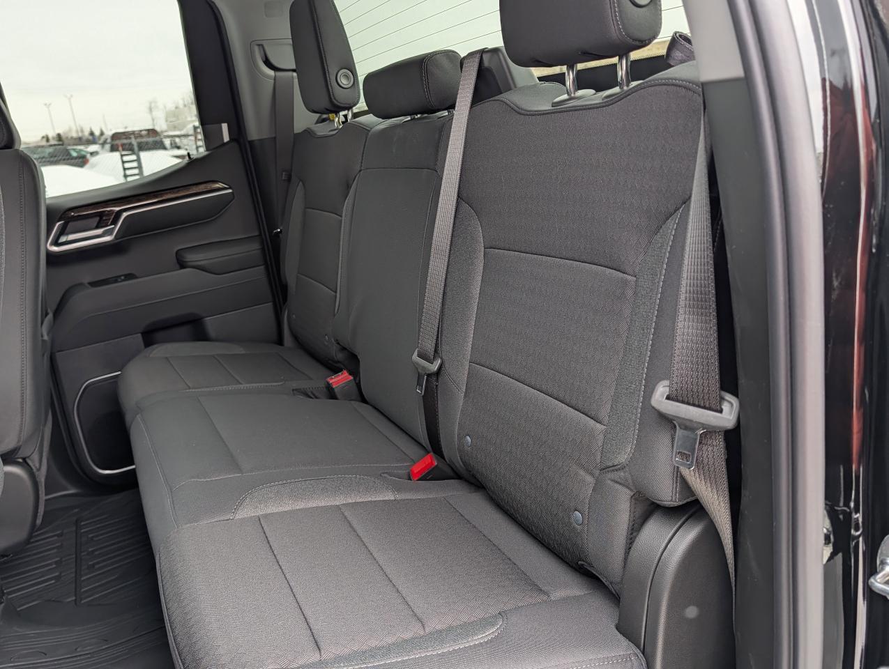 2026 GMC Sierra 1500 SLE Photo