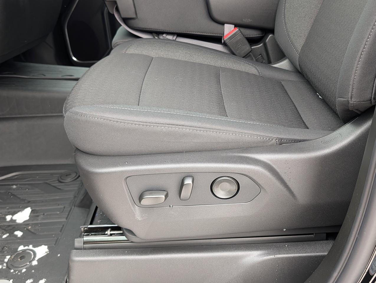 2026 GMC Sierra 1500 SLE Photo