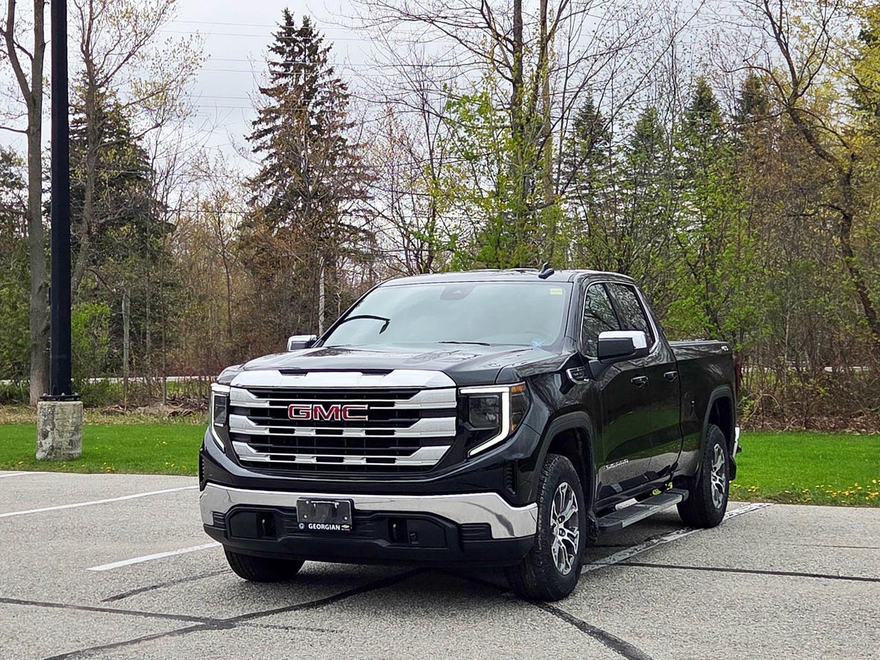2026 GMC Sierra 1500 SLE Photo