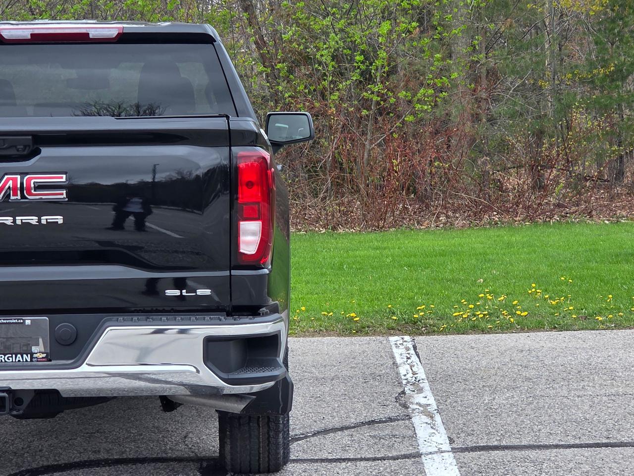 2026 GMC Sierra 1500 SLE Photo