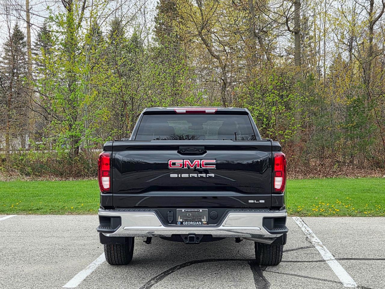 2026 GMC Sierra 1500 SLE Photo