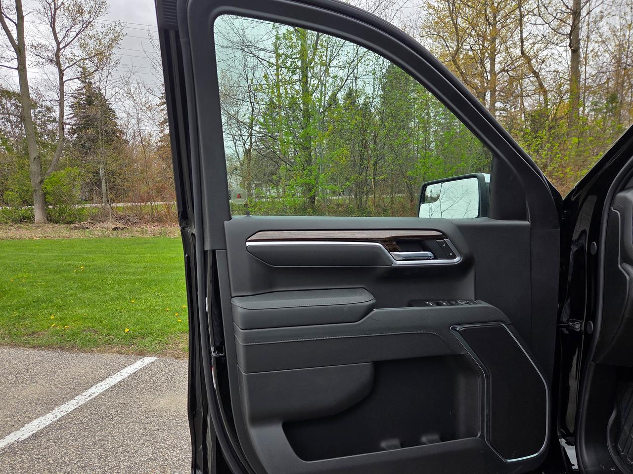 2026 GMC Sierra 1500 SLE Photo