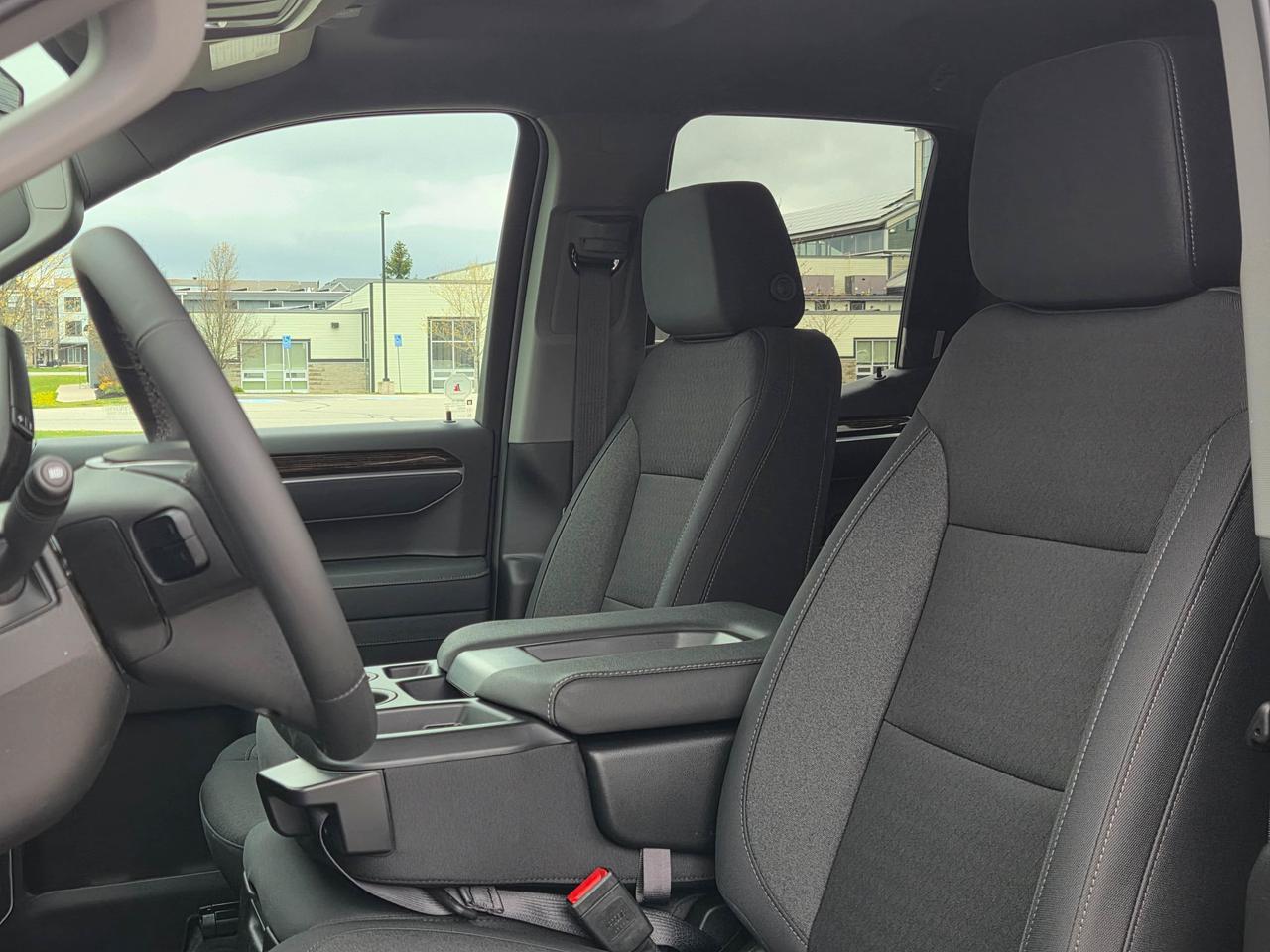2026 GMC Sierra 1500 SLE Photo