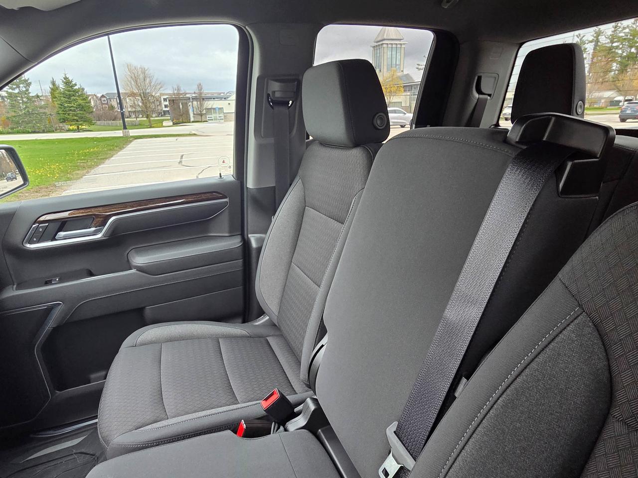 2026 GMC Sierra 1500 SLE Photo