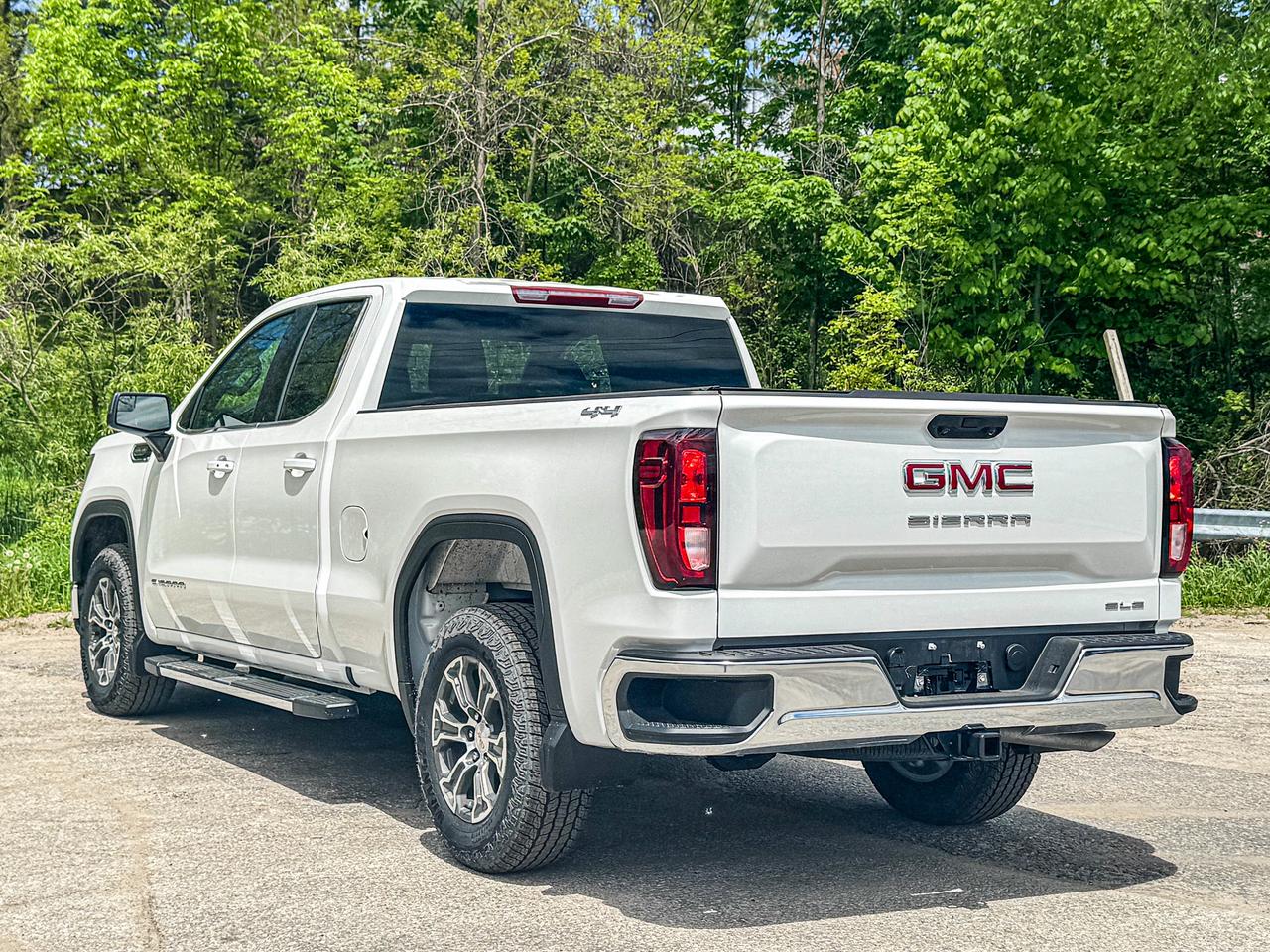 2026 GMC Sierra 1500 SLE Photo