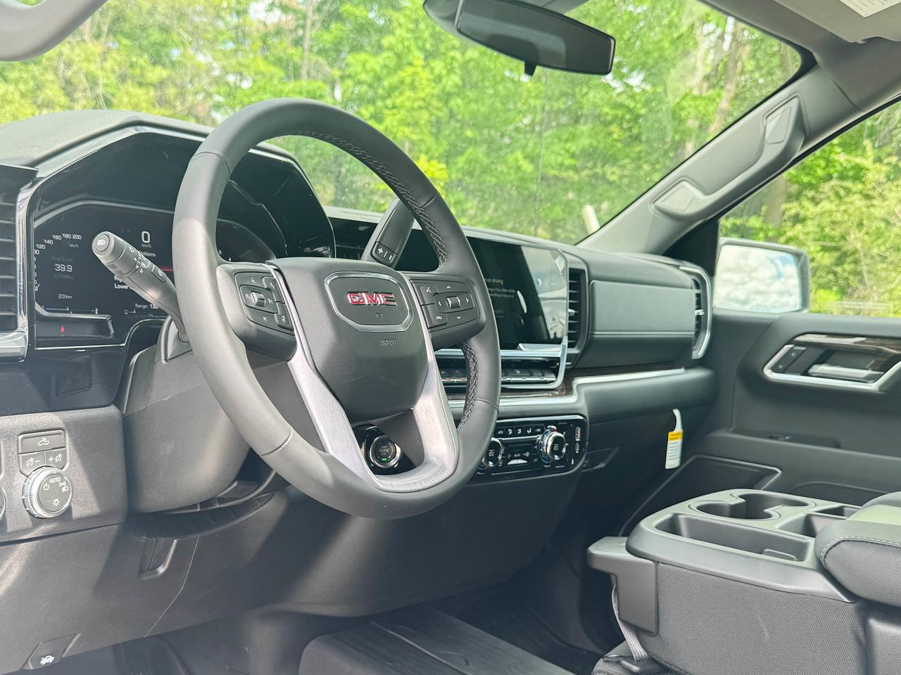 2026 GMC Sierra 1500 SLE Photo