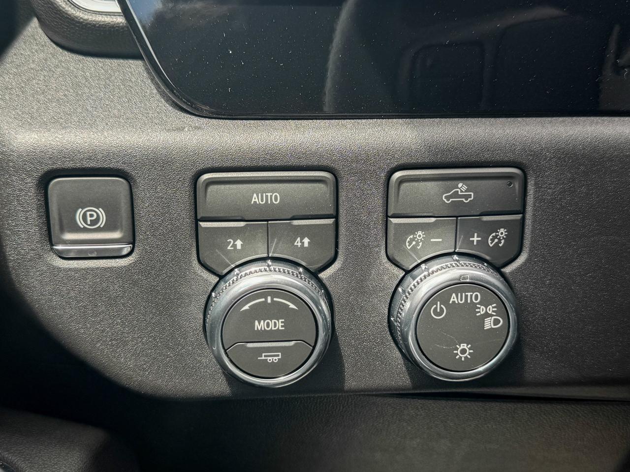 2026 GMC Sierra 1500 SLE Photo