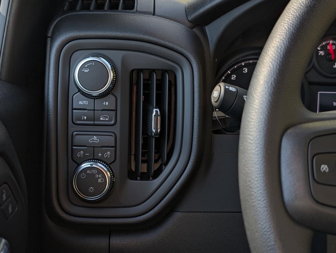 2026 GMC Sierra 1500 PRO Photo