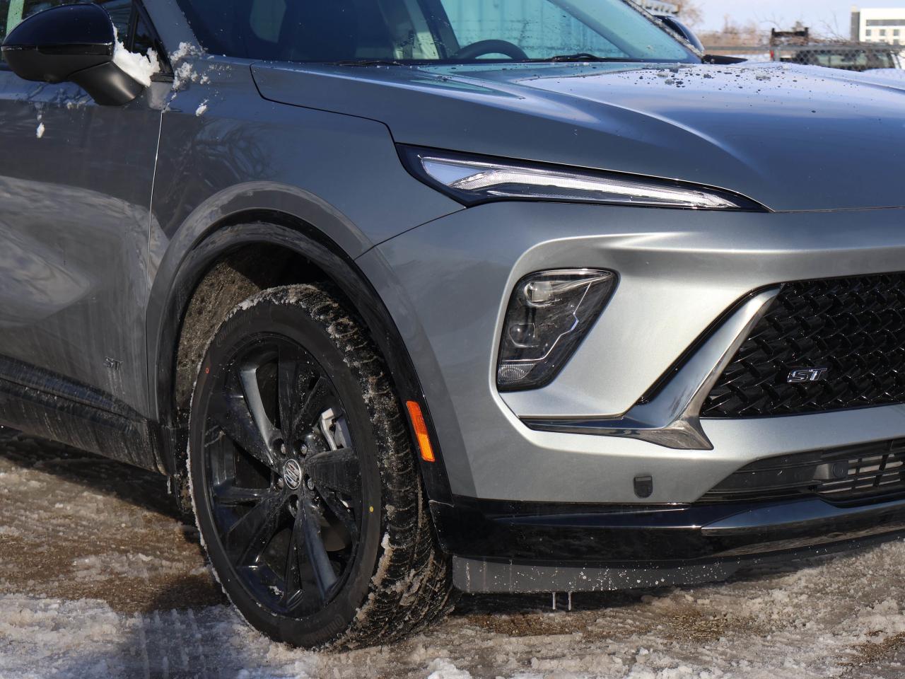 2026 Buick Envision SPORT TOURING Photo3