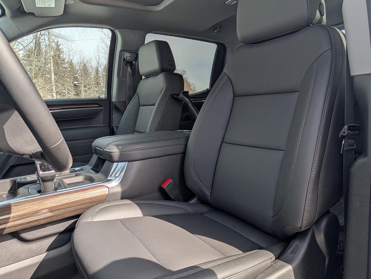 2026 Chevrolet Silverado 1500 RST Photo