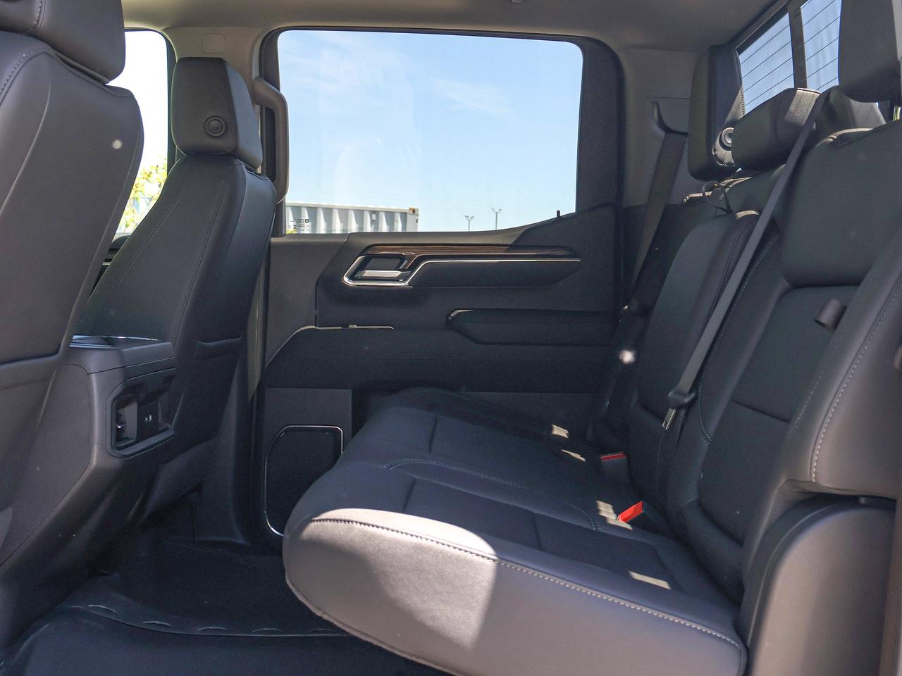 2026 Chevrolet Silverado 1500 RST Photo