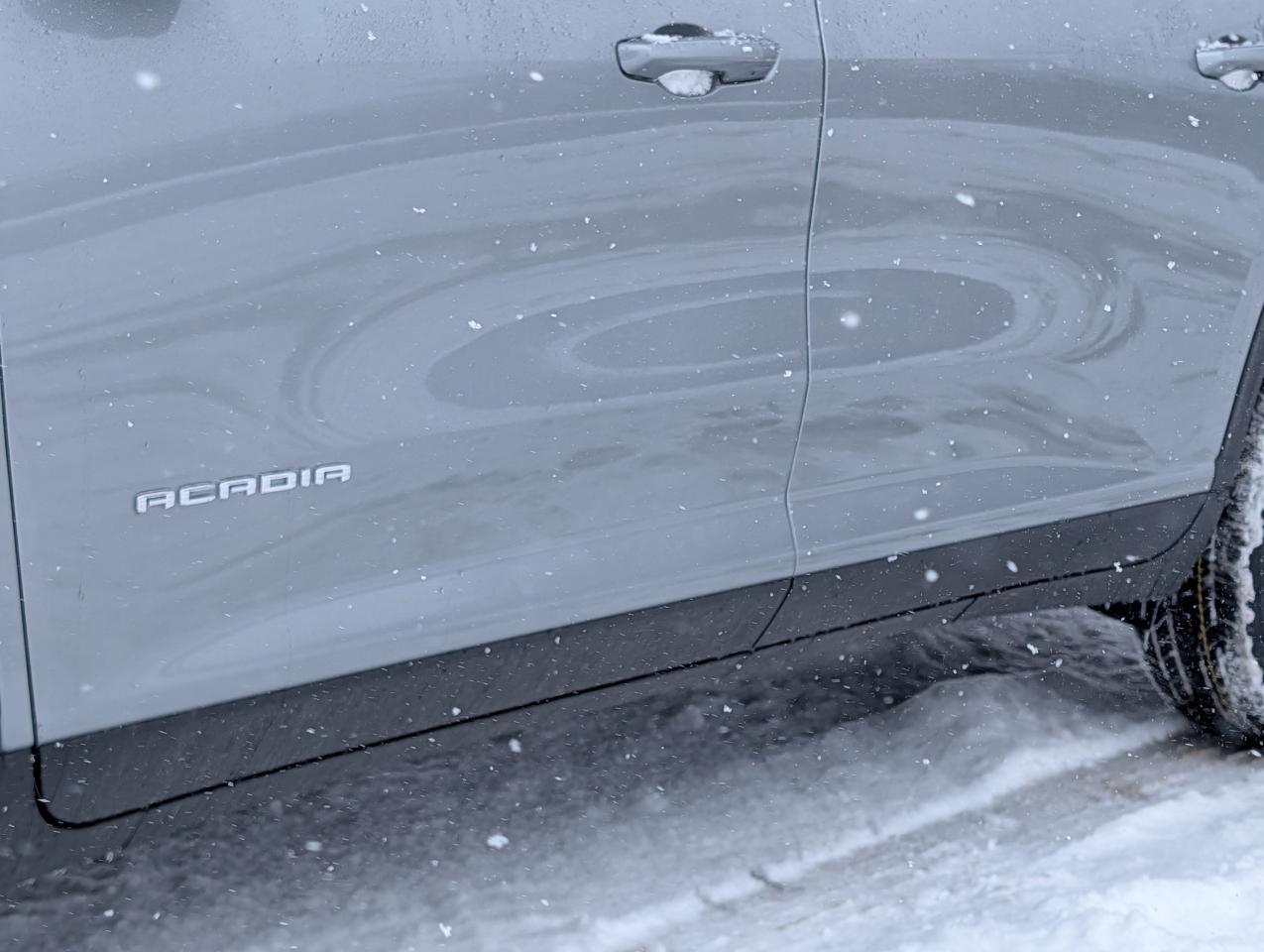 2026 GMC Acadia ELEVATION Photo3