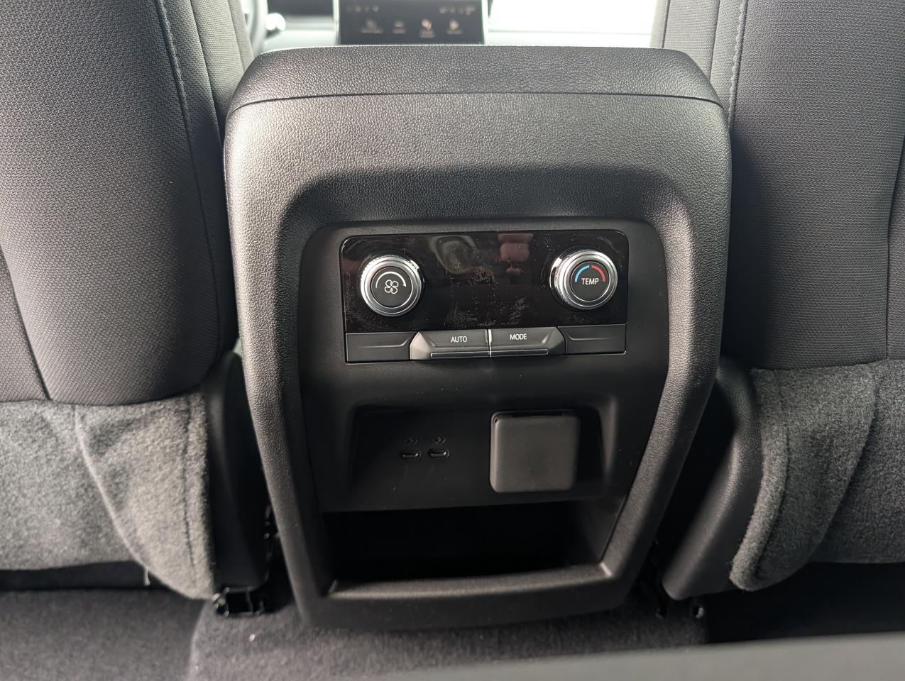 2026 GMC Acadia ELEVATION Photo