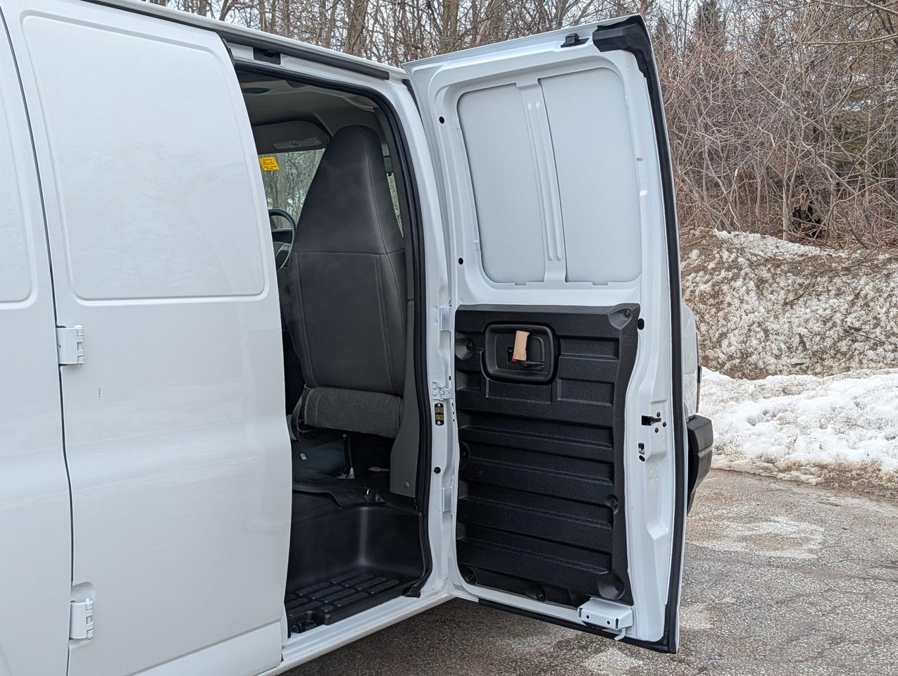 2026 Chevrolet Express Cargo Van  Photo