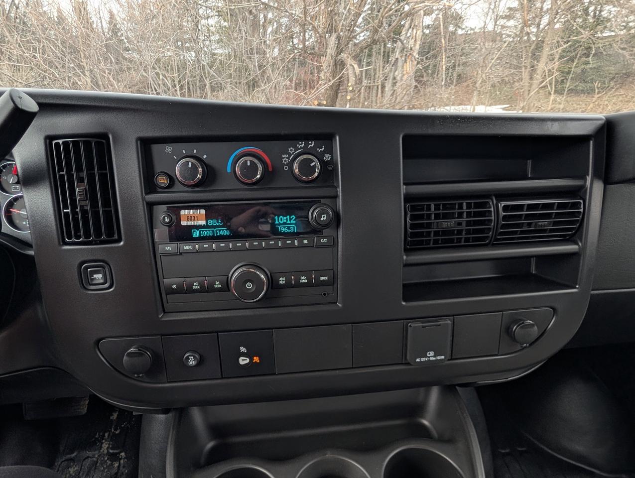 2026 Chevrolet Express Cargo Van  Photo