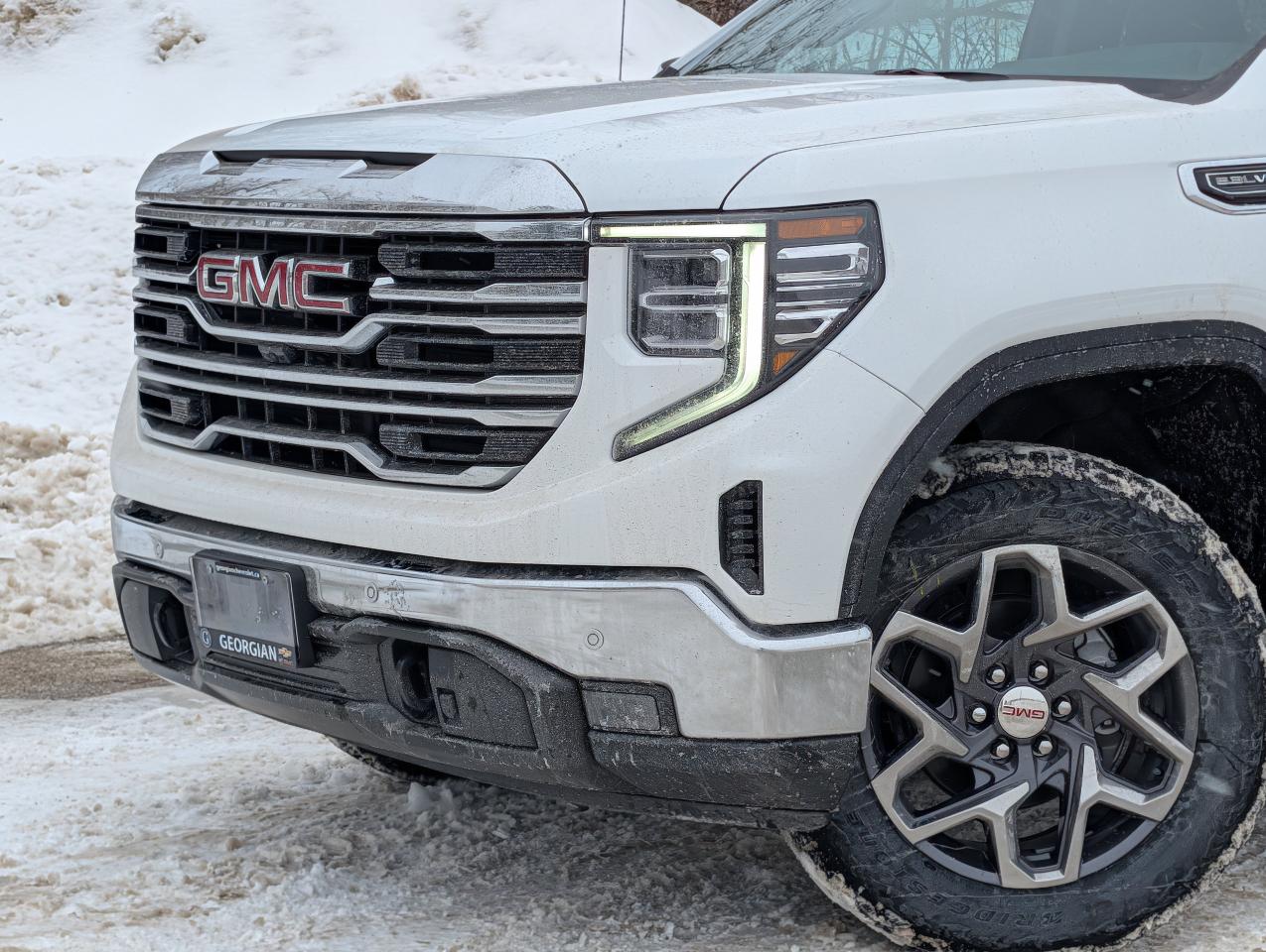 2026 GMC Sierra 1500 SLT Photo