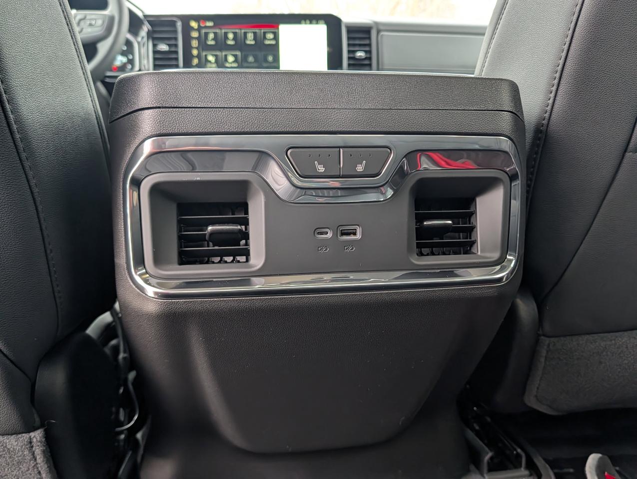 2026 GMC Sierra 1500 SLT Photo