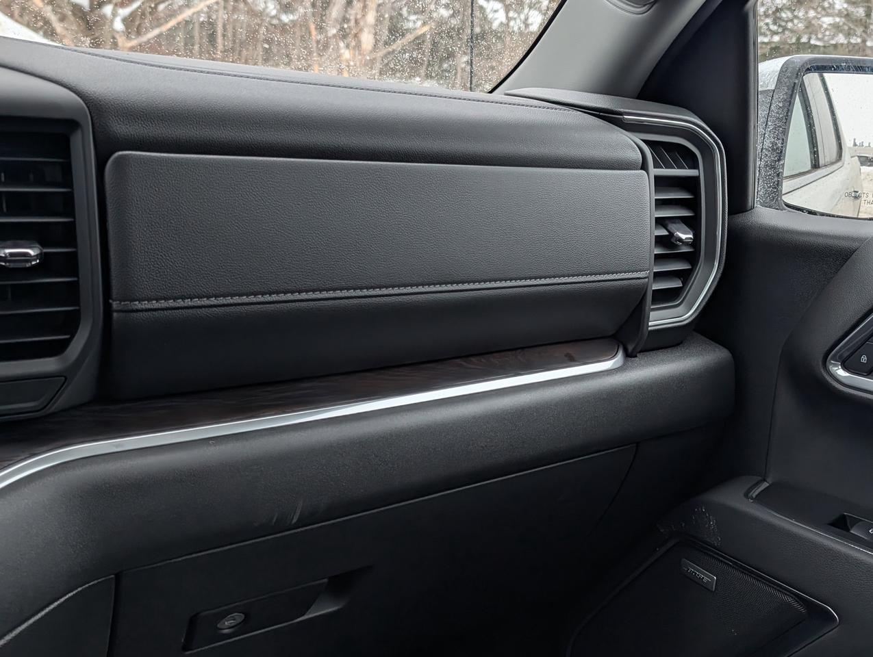 2026 GMC Sierra 1500 SLT Photo