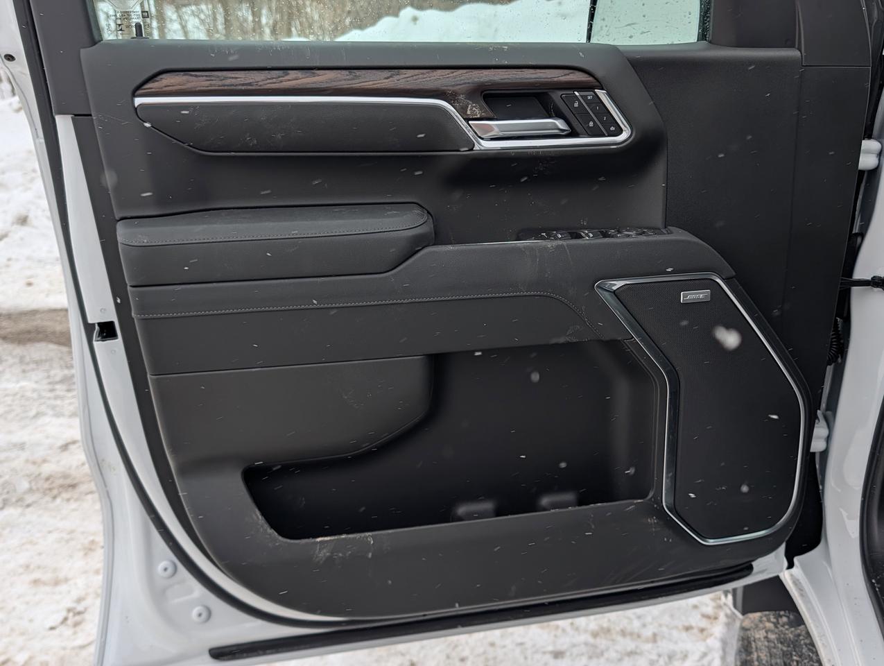 2026 GMC Sierra 1500 SLT Photo