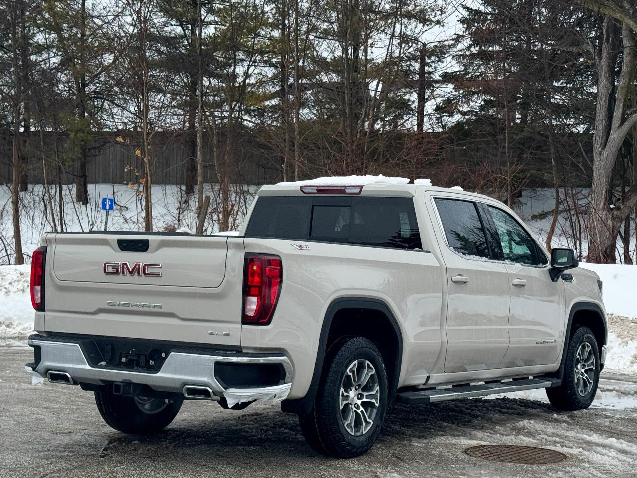 2026 GMC Sierra 1500 SLE Photo