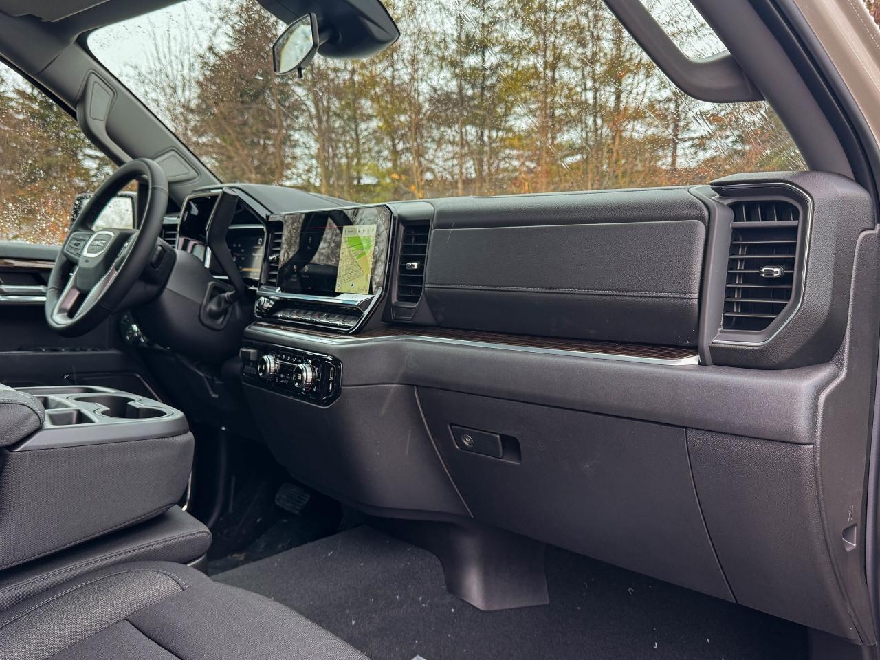 2026 GMC Sierra 1500 SLE Photo