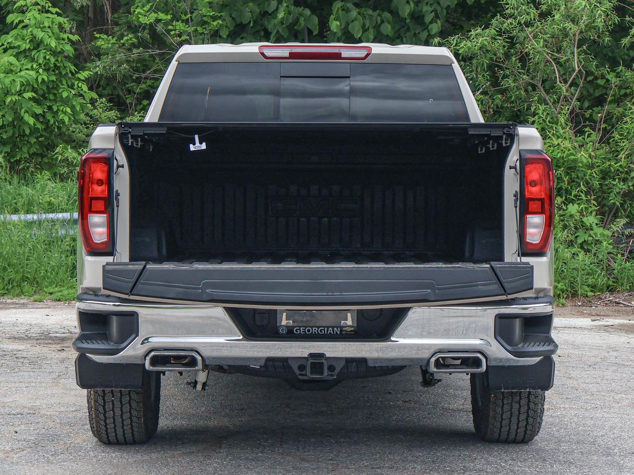 2026 GMC Sierra 1500 SLE Photo