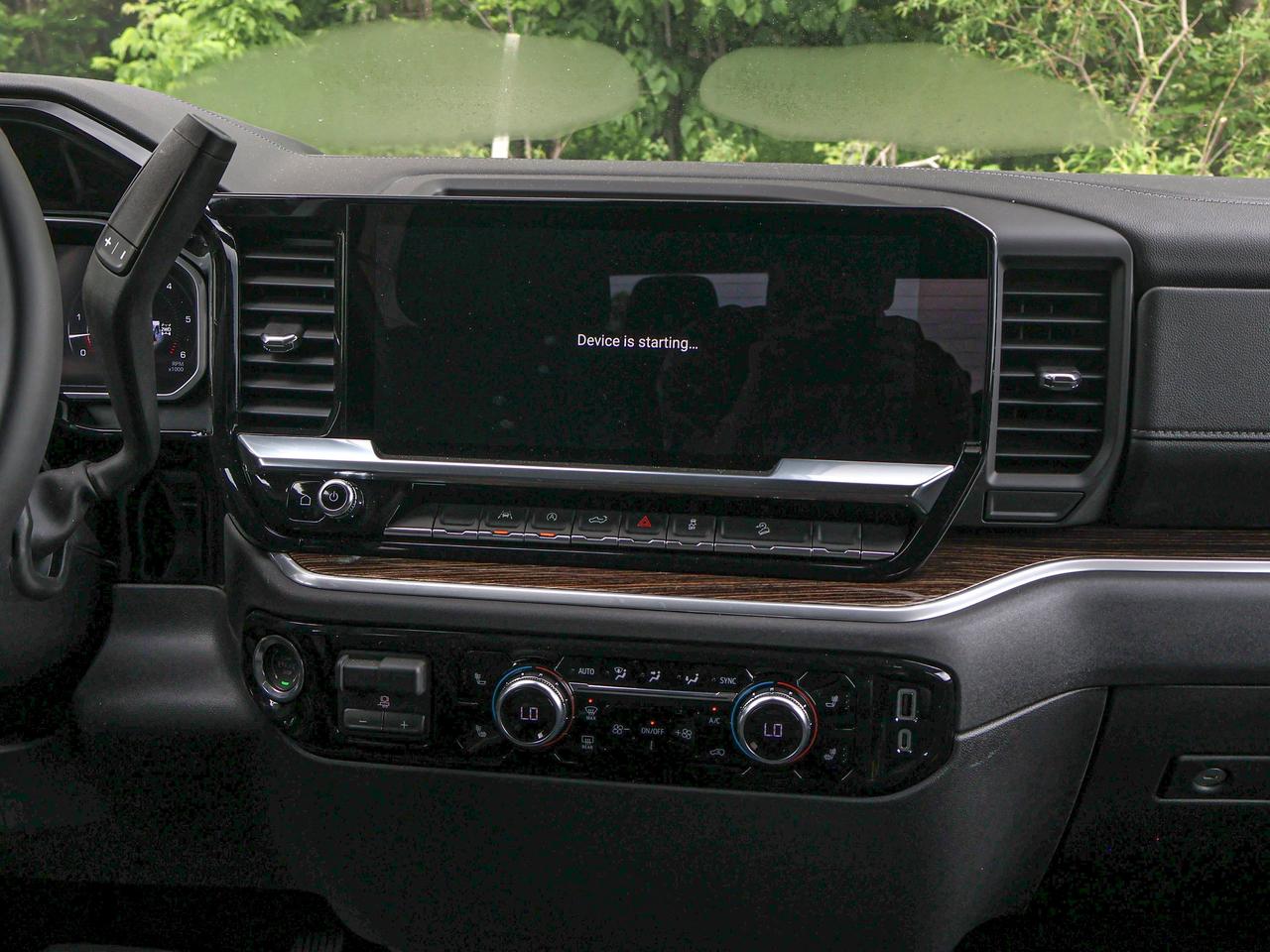 2026 GMC Sierra 1500 SLE Photo
