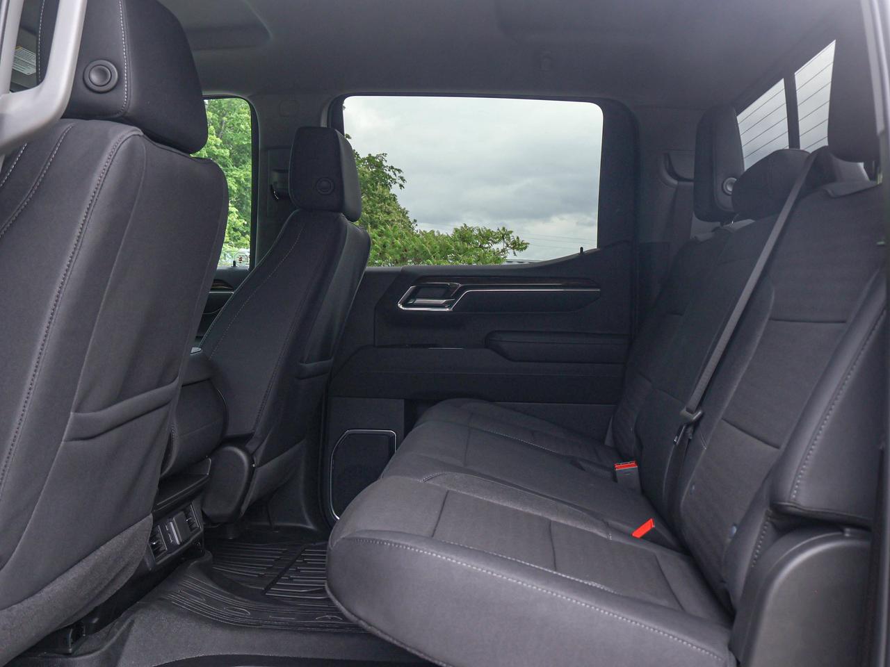 2026 GMC Sierra 1500 SLE Photo