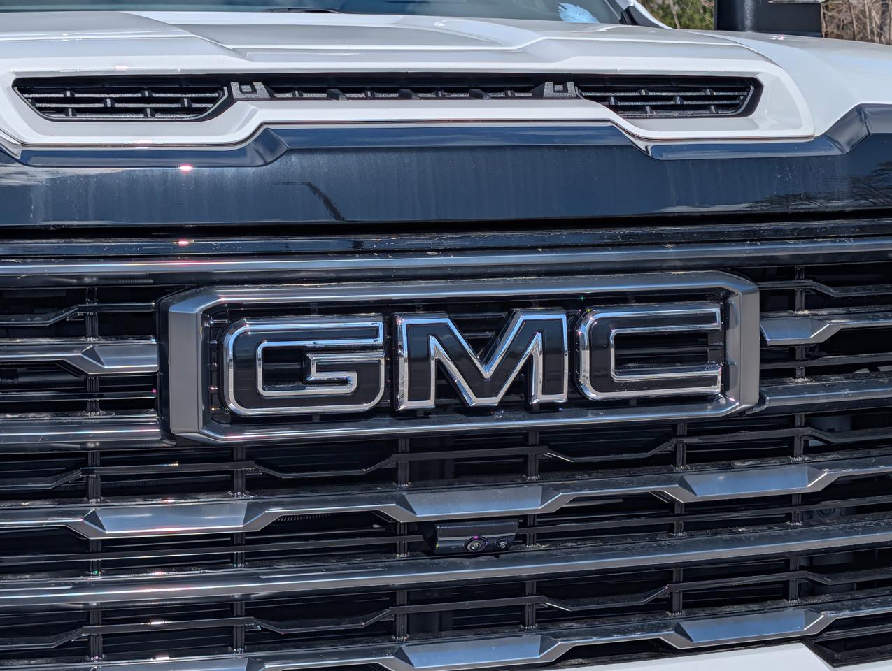 2026 GMC SIERRA 2500HD AT4 Photo