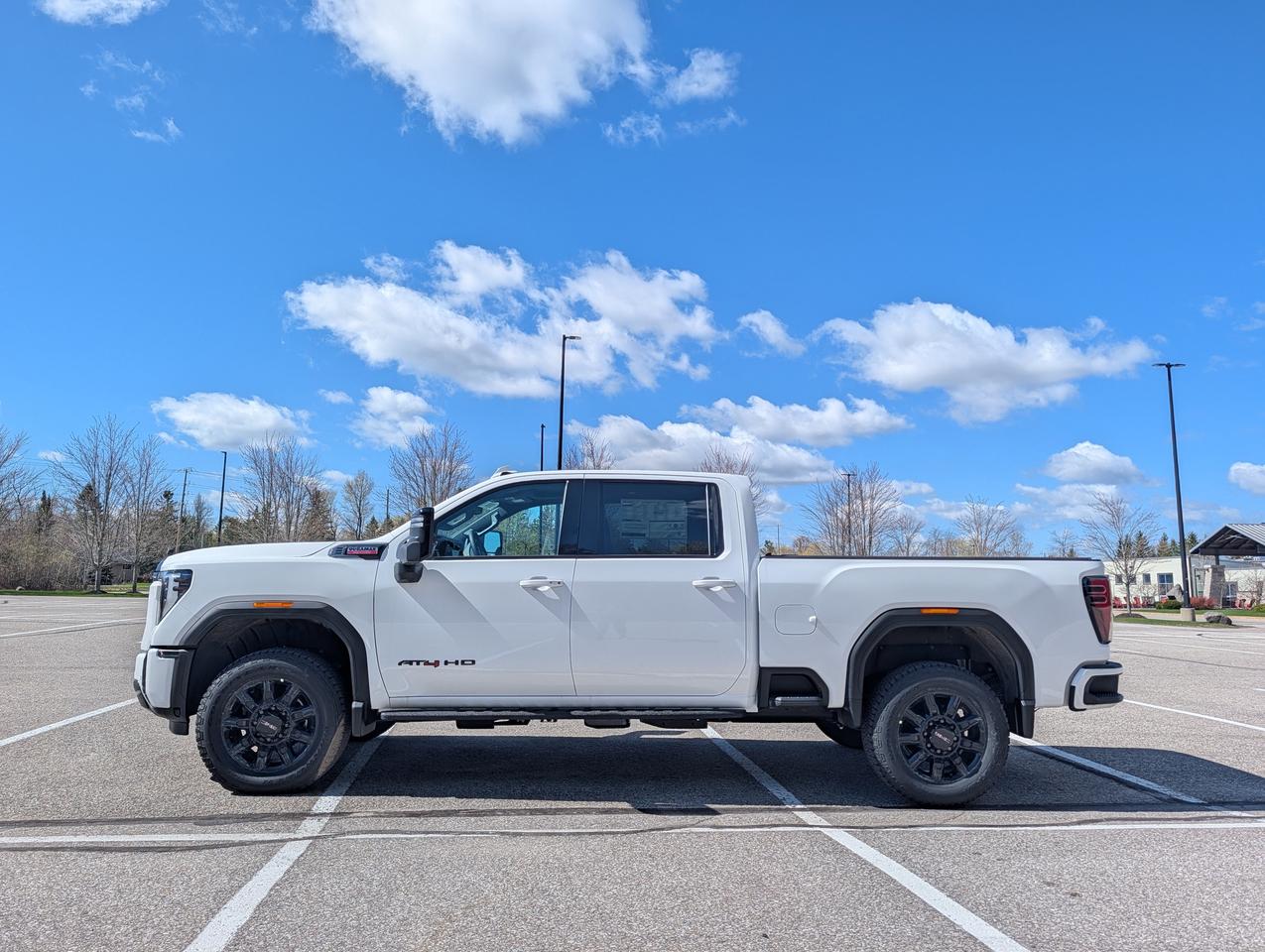 2026 GMC SIERRA 2500HD AT4 Photo