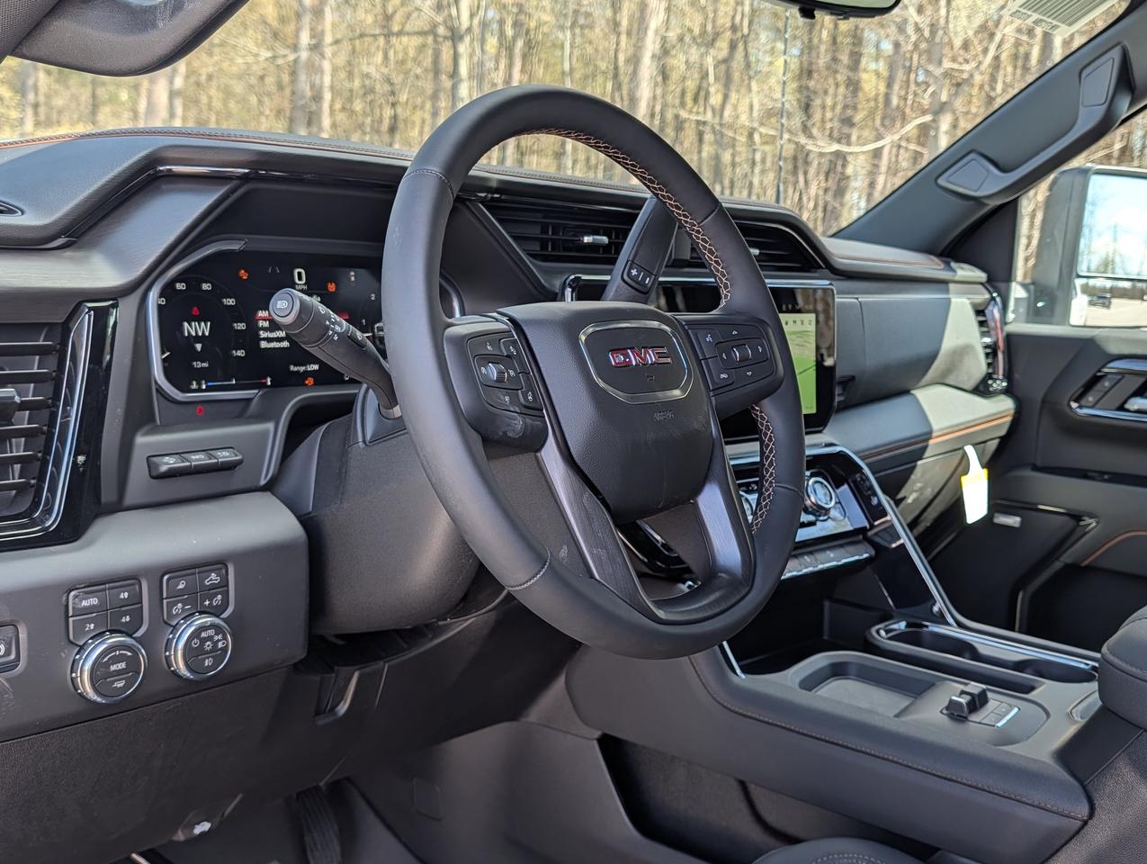 2026 GMC SIERRA 2500HD AT4 Photo