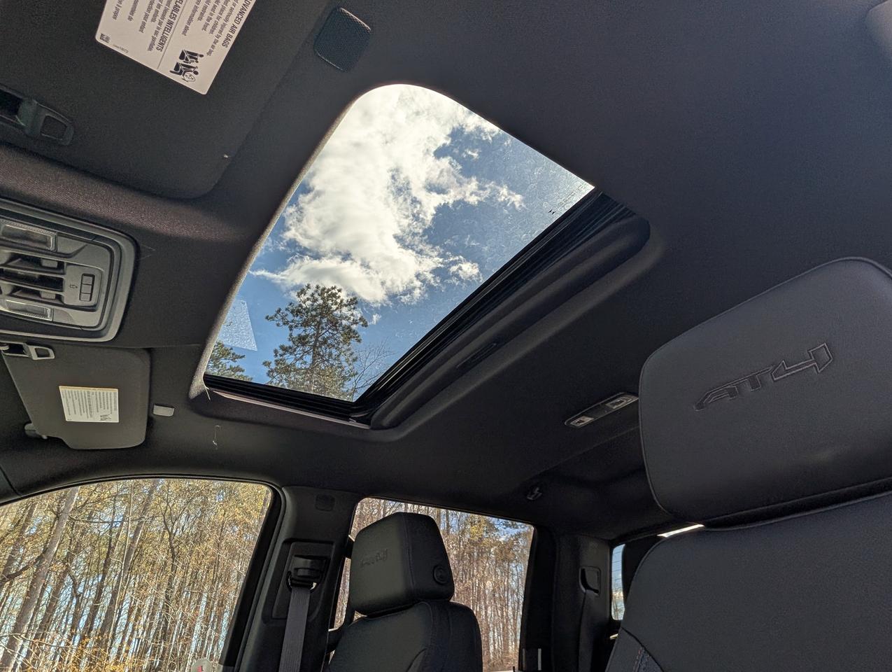 2026 GMC SIERRA 2500HD AT4 Photo