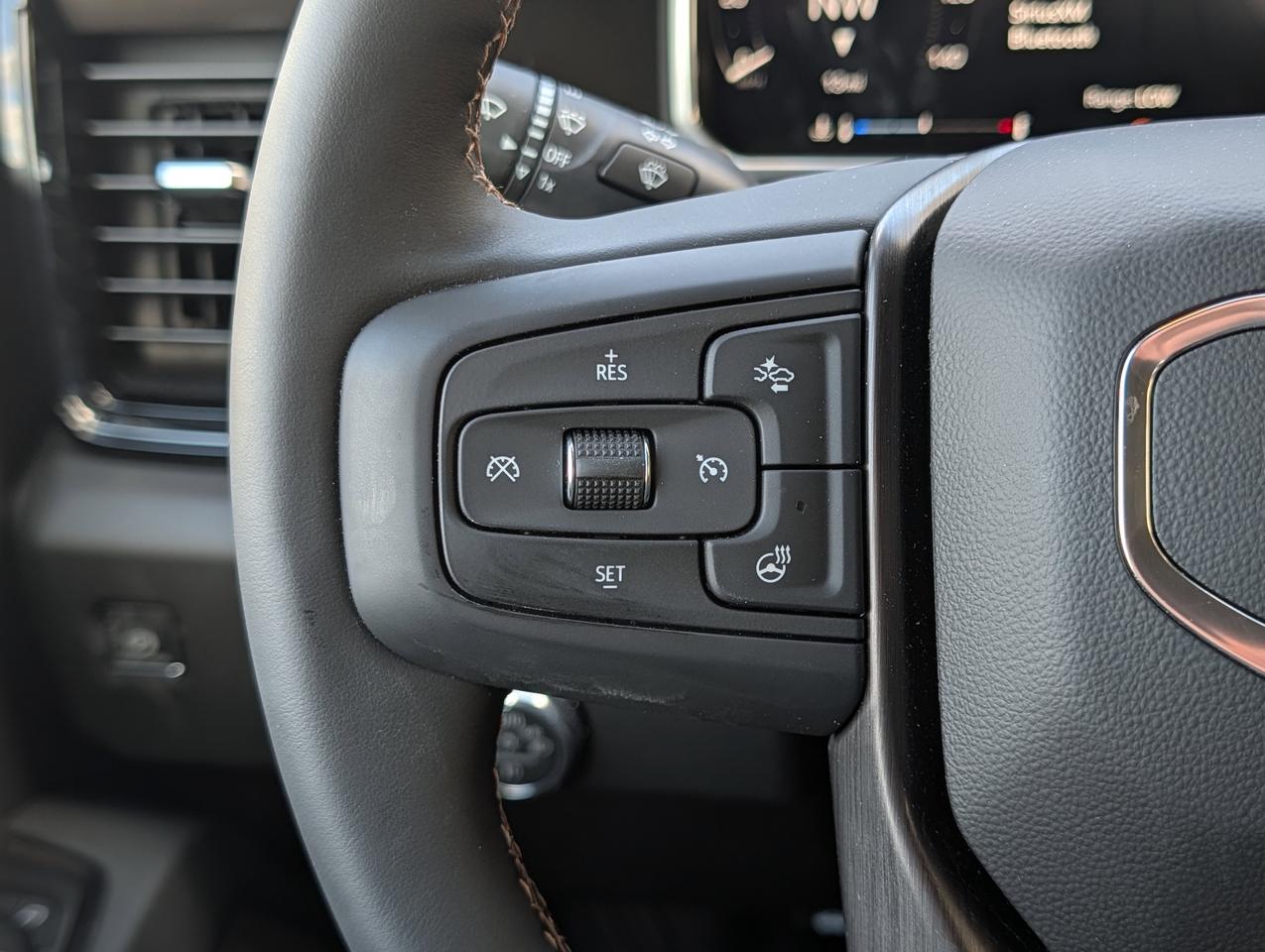2026 GMC SIERRA 2500HD AT4 Photo