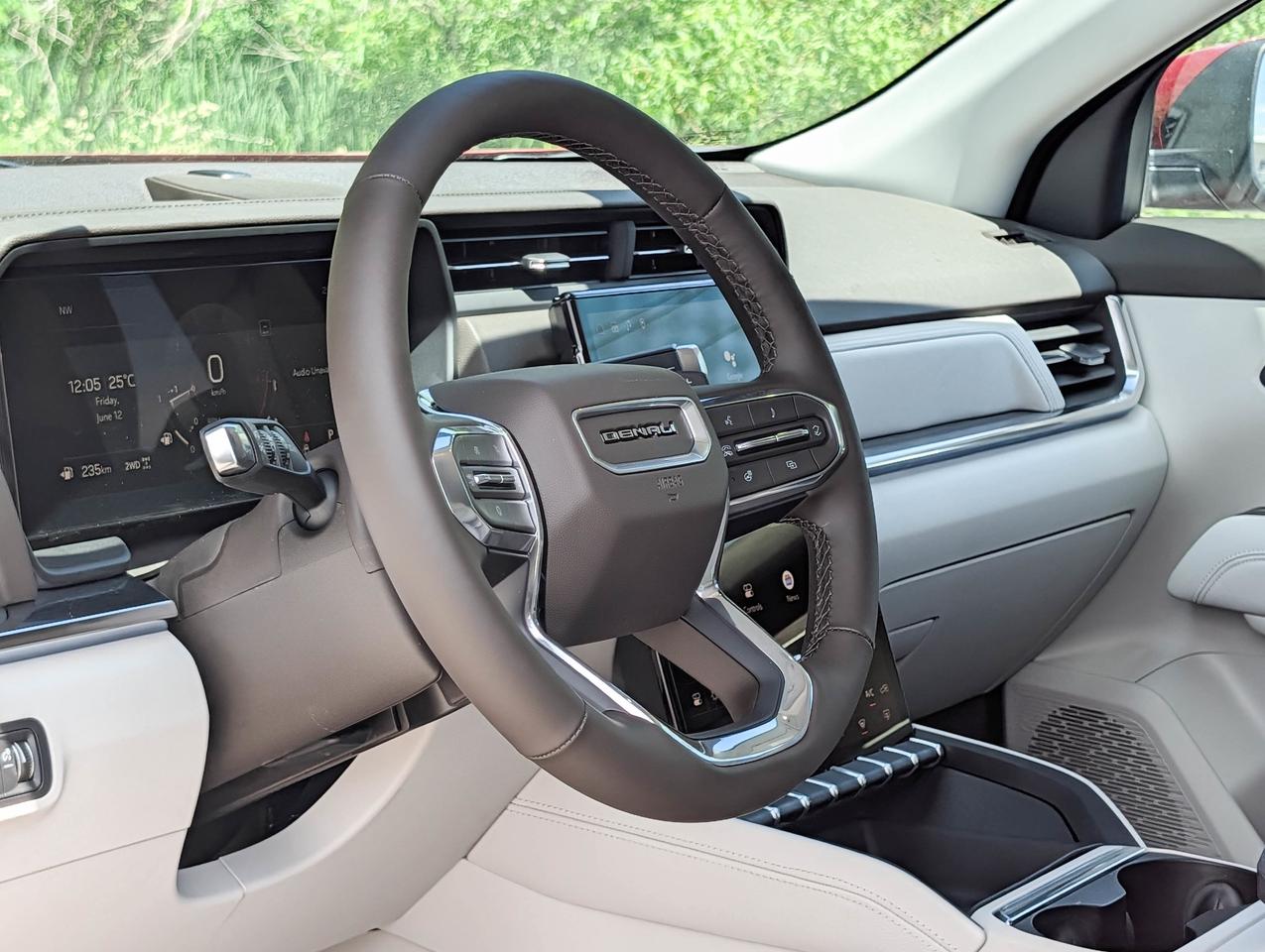 2026 GMC Terrain AWD Denali Photo