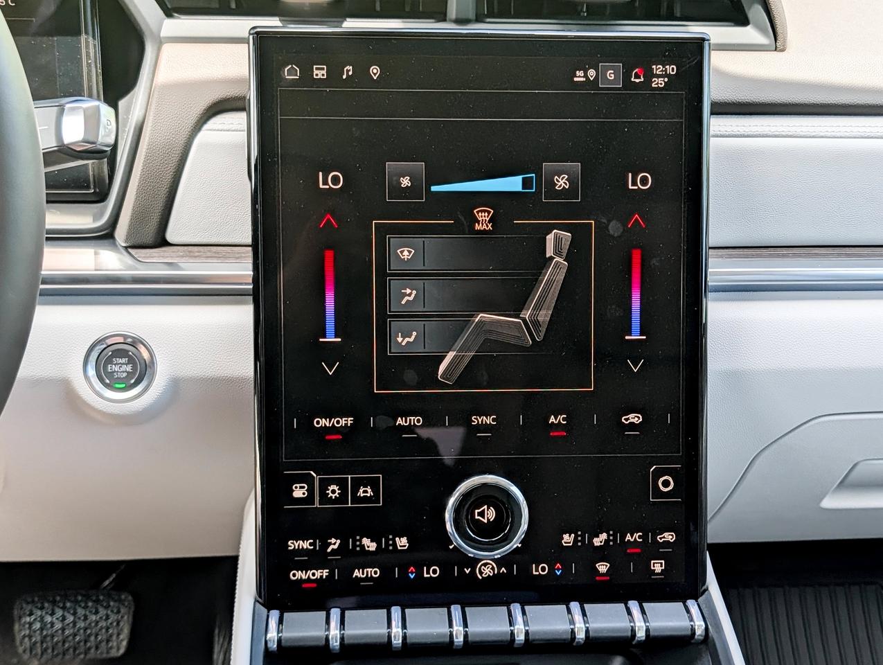 2026 GMC Terrain AWD Denali Photo