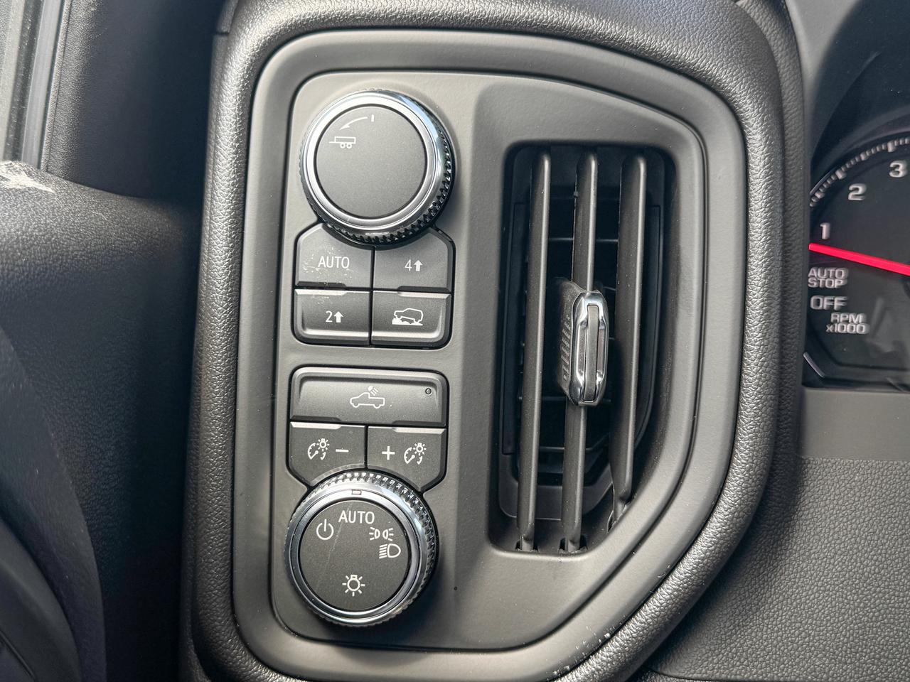 2026 GMC Sierra 1500 PRO Photo