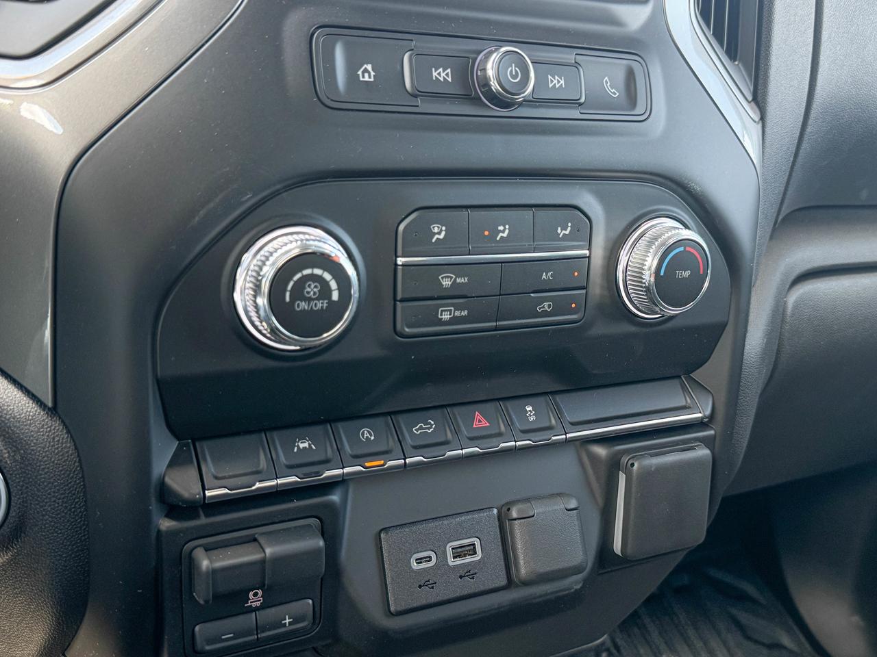 2026 GMC Sierra 1500 PRO Photo