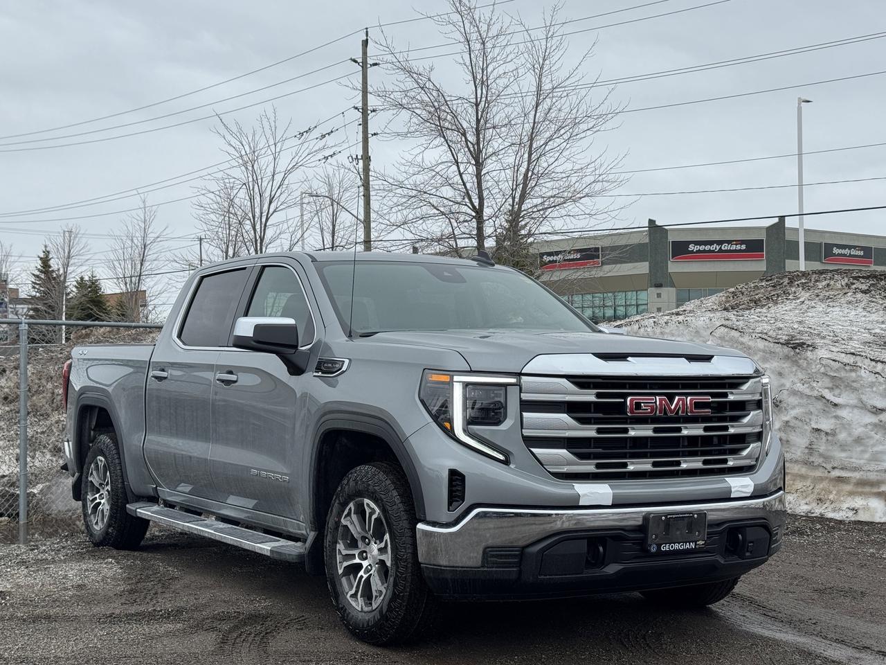 2026 GMC Sierra 1500 SLE Photo2