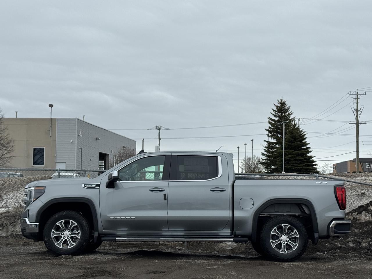 2026 GMC Sierra 1500 SLE Photo