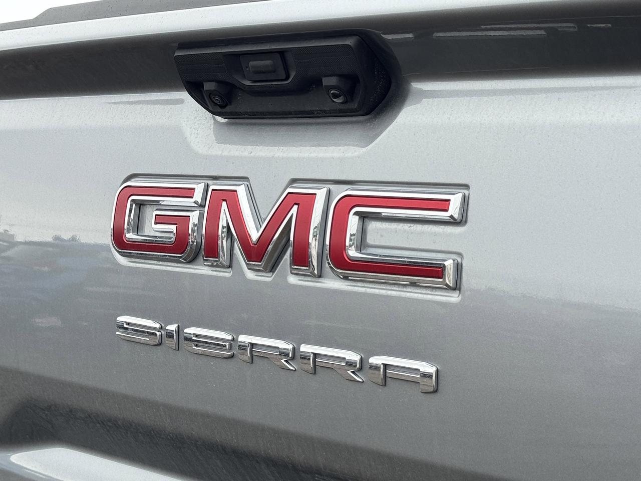 2026 GMC Sierra 1500 SLE Photo
