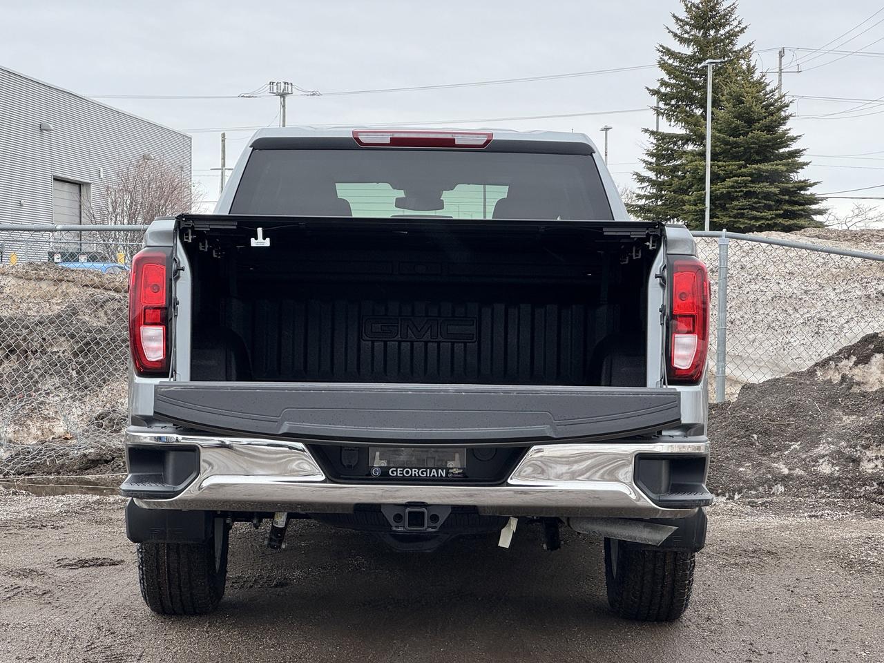 2026 GMC Sierra 1500 SLE Photo