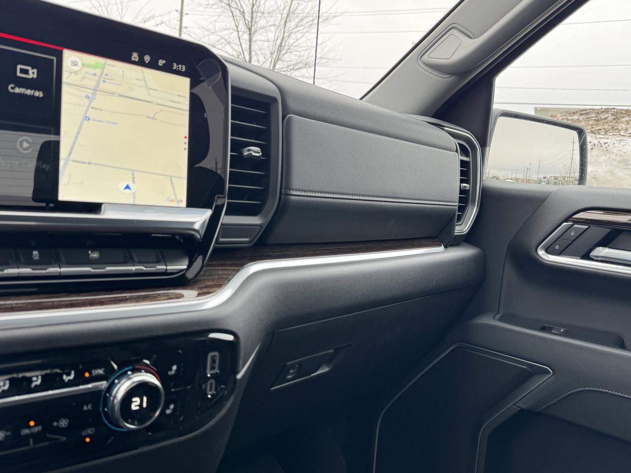 2026 GMC Sierra 1500 SLE Photo