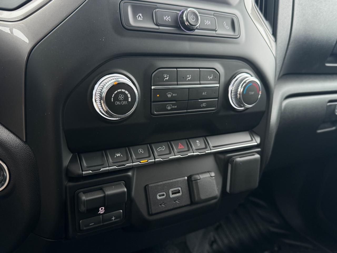 2026 GMC Sierra 1500 PRO Photo