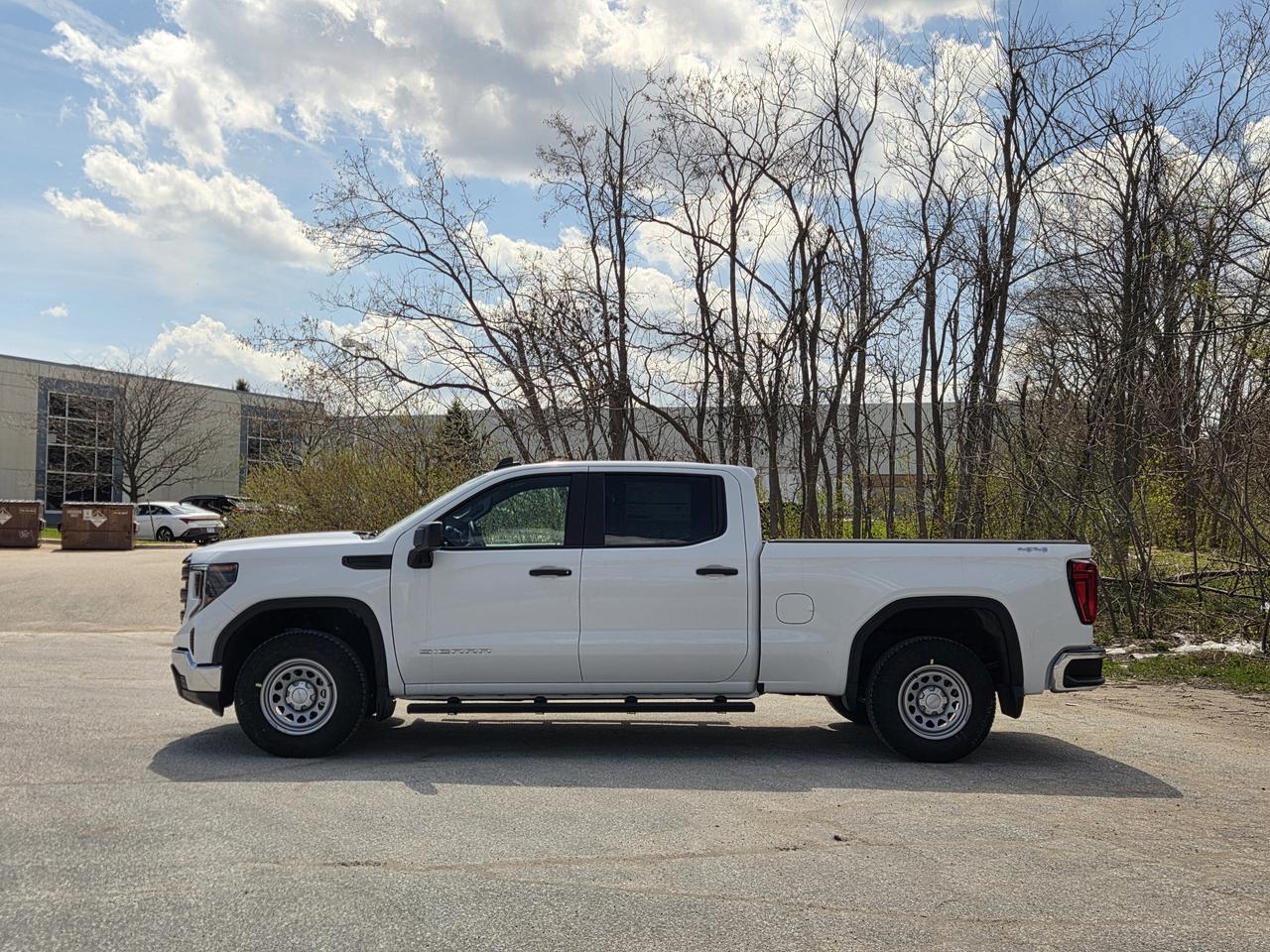 2026 GMC Sierra 1500 PRO Photo2