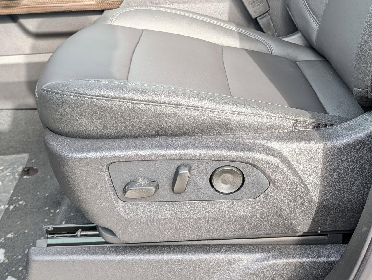 2026 Chevrolet Silverado 1500 RST Photo